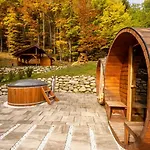 Rose Chopok 1100 M-on Hiking Trail-view-hot Tub-sauna-view