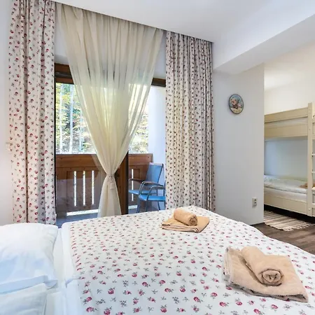 Rose Chopok 1100 M-on Hiking Trail-view-hot Tub-sauna-view *