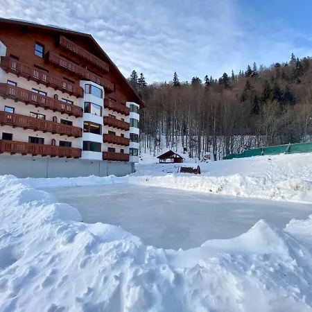 Rose Chopok 1100 M-on Hiking Trail-view-hot Tub-sauna-view Apartment