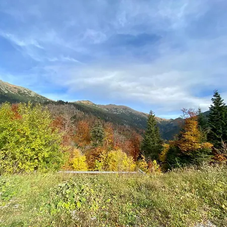 Rose Chopok 1100 M-on Hiking Trail-view-hot Tub-sauna-view Apartment *