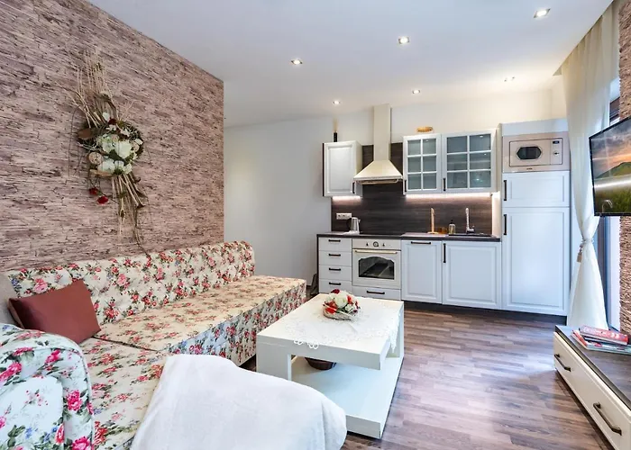 Rose Chopok 1100 M-on Hiking Trail-view-hot Tub-sauna-view *